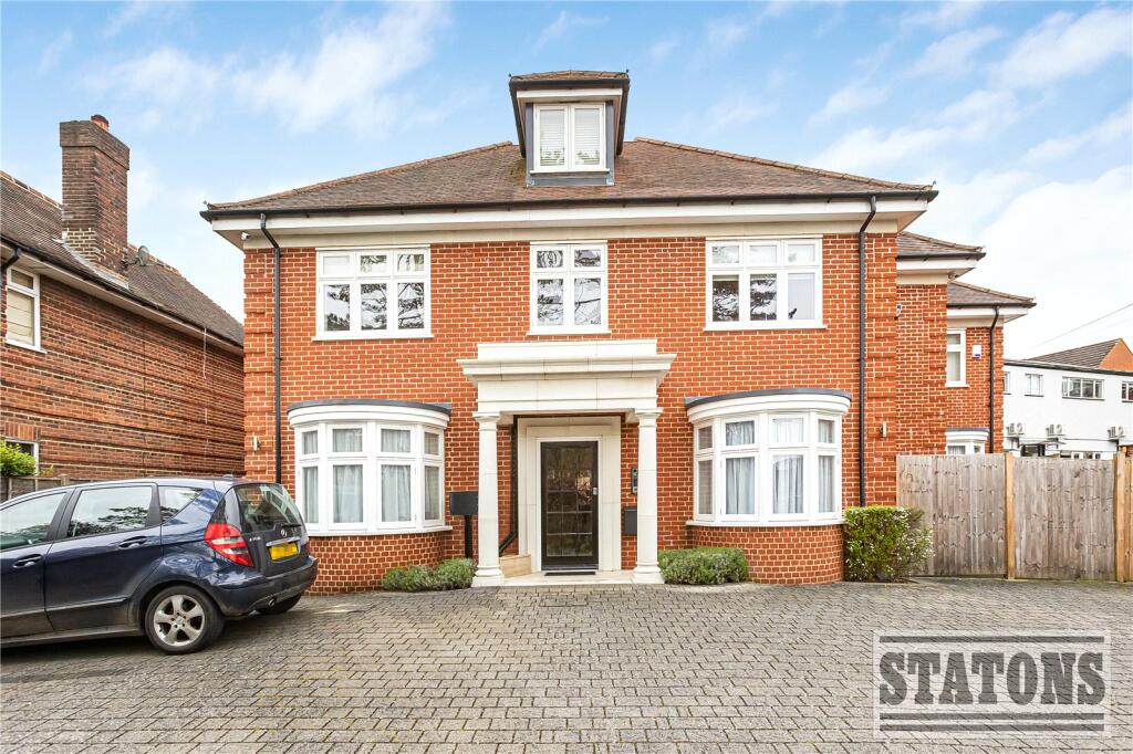 Main image of property: Bradmore Way, Brookmans Park, Hertfordshire, AL9