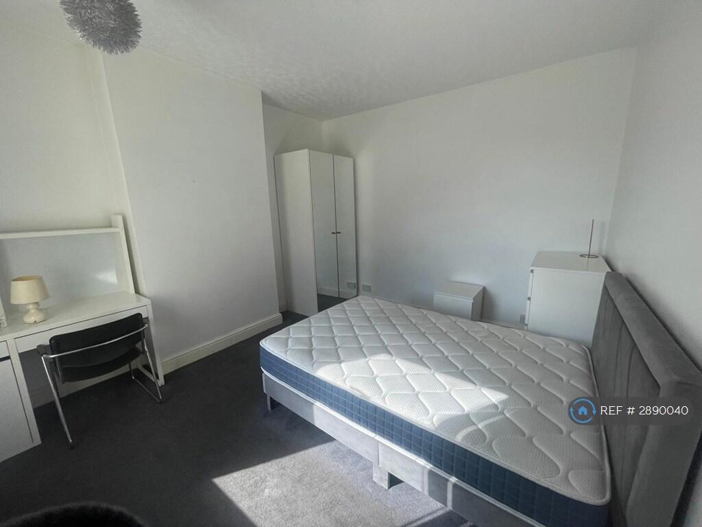 1 bedroom house share for rent