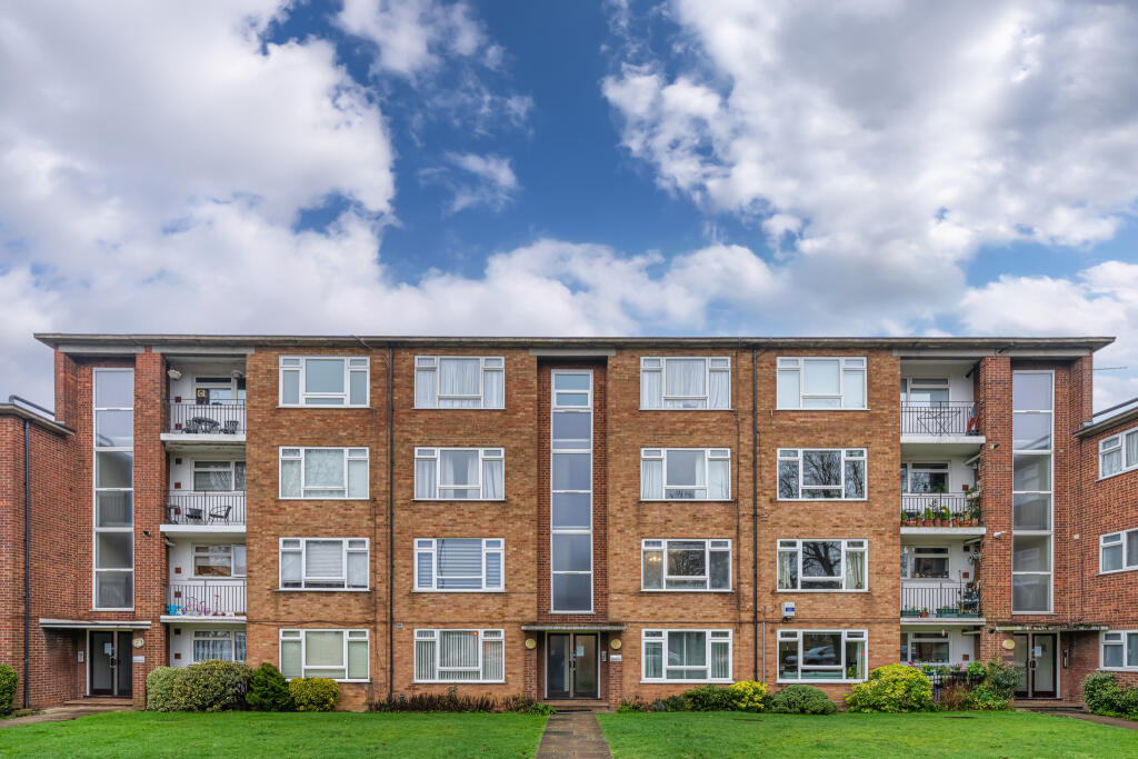 Main image of property: High Road, London