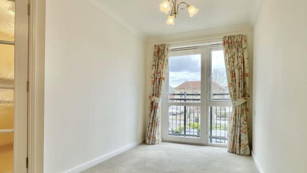 Apartment in Dorchester - More