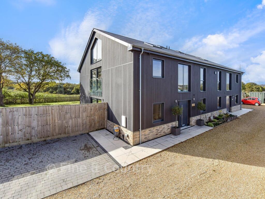 Main image of property: Oxbridge Close, Binfield, Newport, Isle of Wight