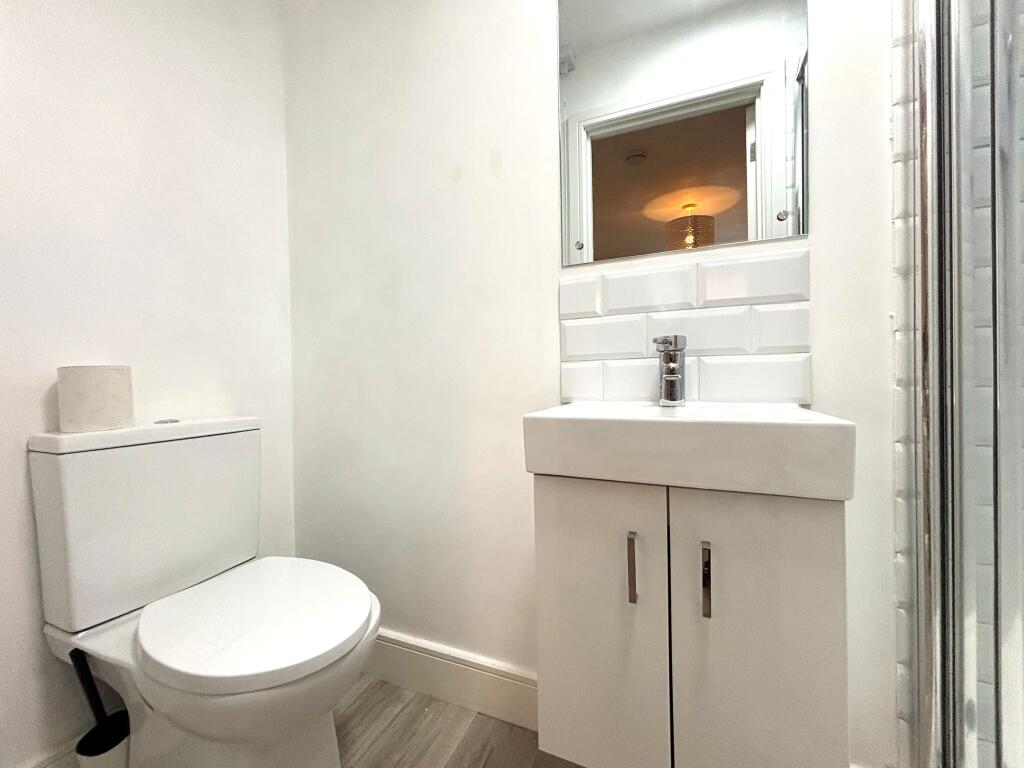 Apartment in Southampton - View 4