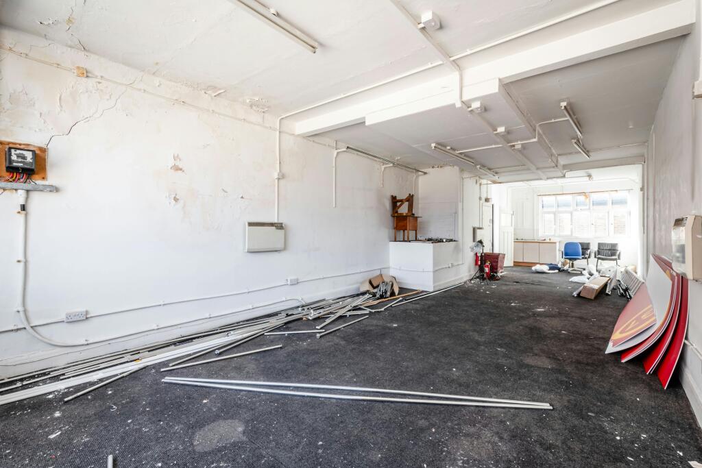 Commercial Rd 185 - Low Res 20.jpg