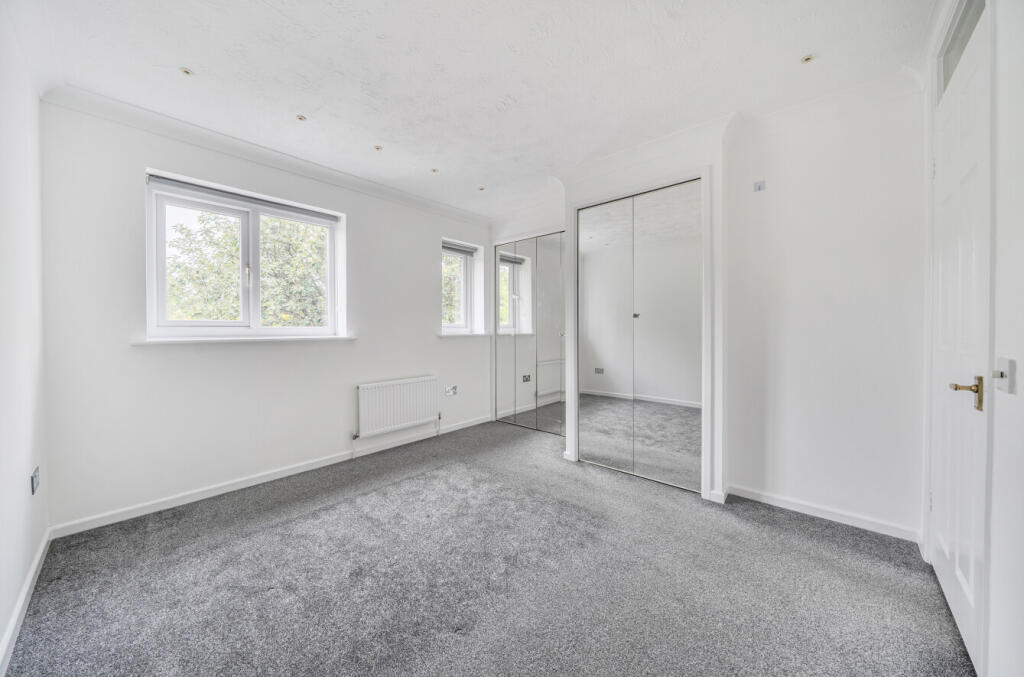 House in Whiteley, Burridge - More