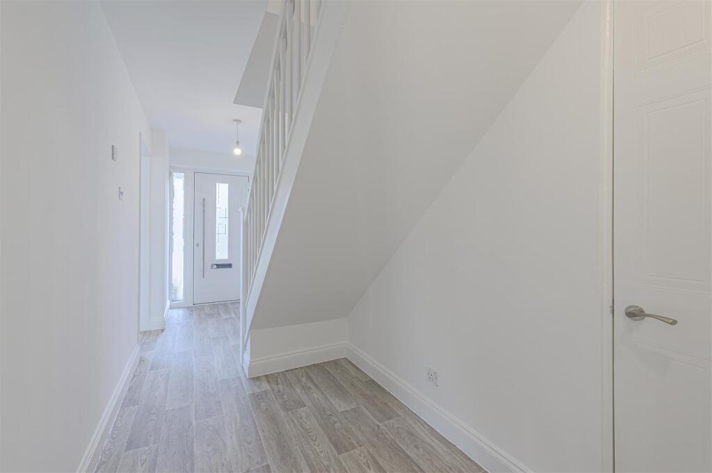 Additional image 5 of 75 Falcon, Wilnecote, B77