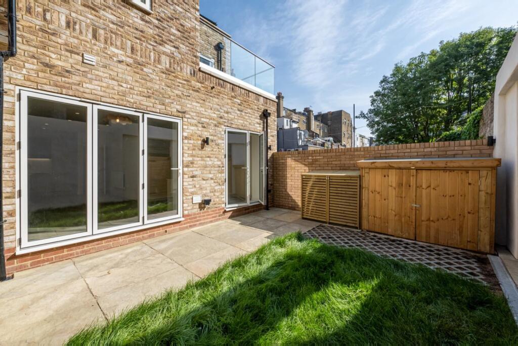 Apartment in London, Kilburn - View 3