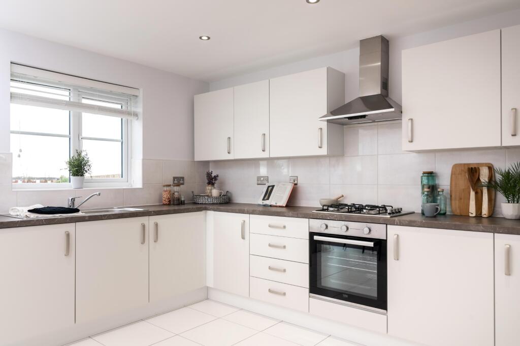 House in West Lindsey, Hemswell Cliff CP - View 2