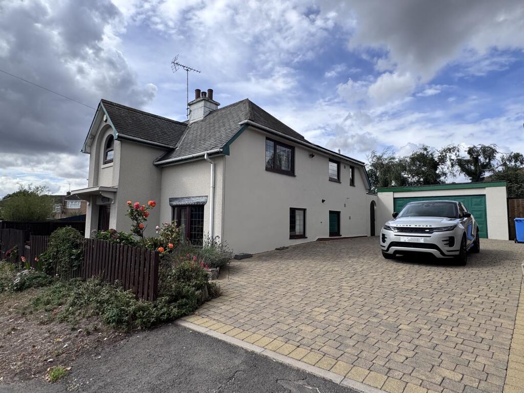 Main image of property: Blyth Road, Worksop, S81