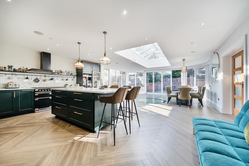 Main image of property: Parkgate Crescent, Hadley Wood, EN4