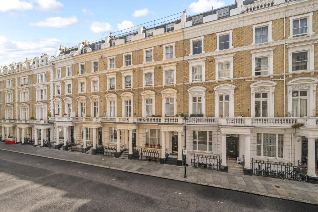 Main image of property: Clanricarde Gardens, London, W2