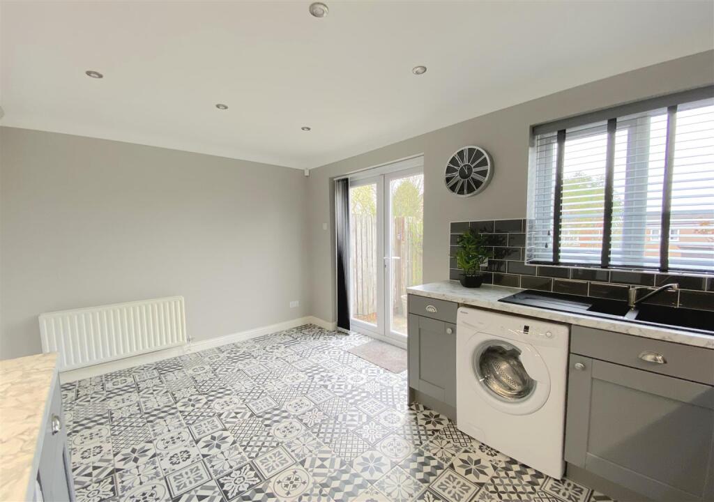 House in Nottingham - View 4