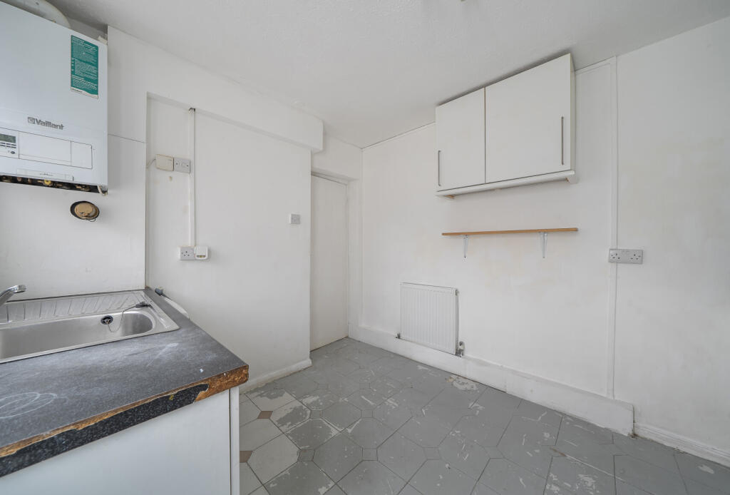Apartment in London - View 3