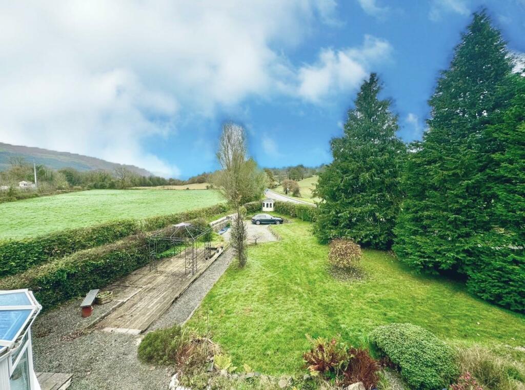 Talycafn Road, Llanrwst photo 2