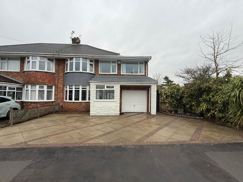 Main image of property: Ennerdale Avenue, Maghull