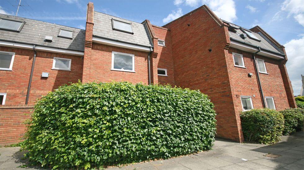 Main image of property: Castle Lodge, Frascati Way, Maidenhead, SL6