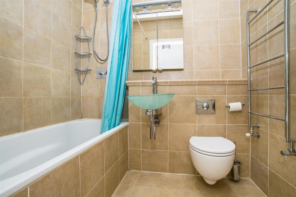 Apartment in London - View 4