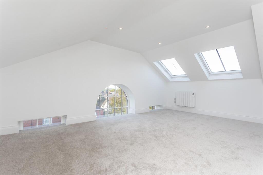 House in Harrogate - More