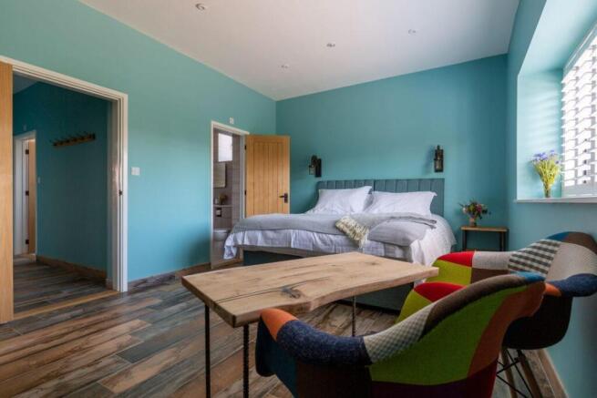 bedroom 3.jpg