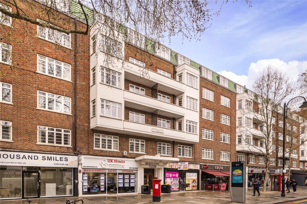 Apartment in London, Royal Borough of Kensington and Chelsea - More