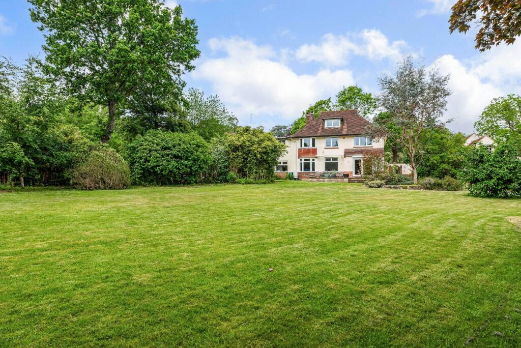 Stoner Hill, Steep, Petersfield, Hampshire photo 4