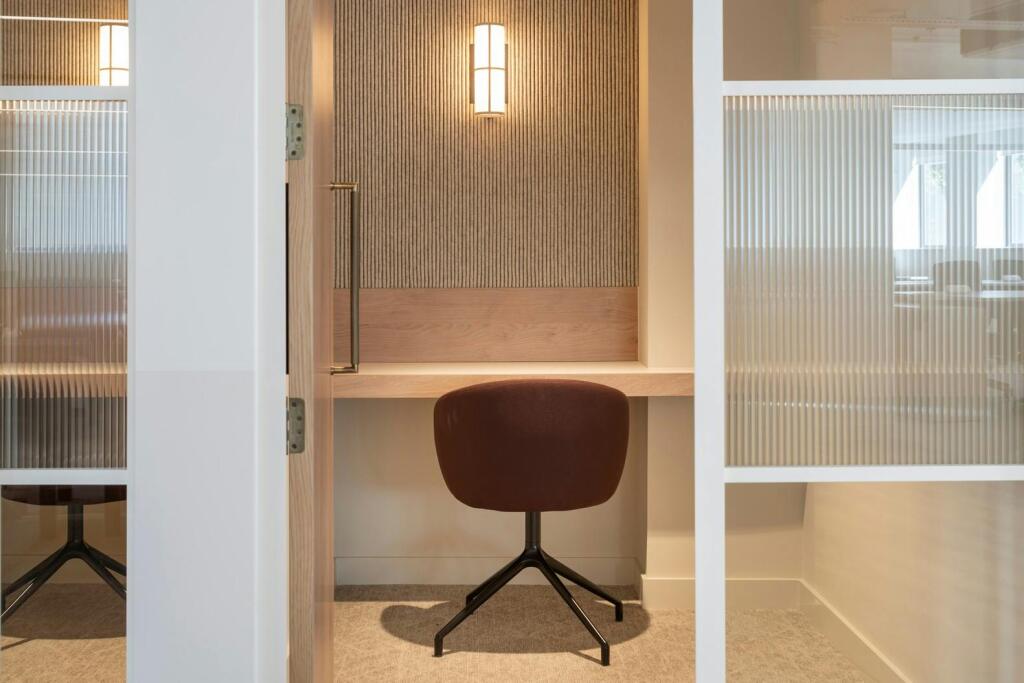 MC4343-5490-HR.jpg