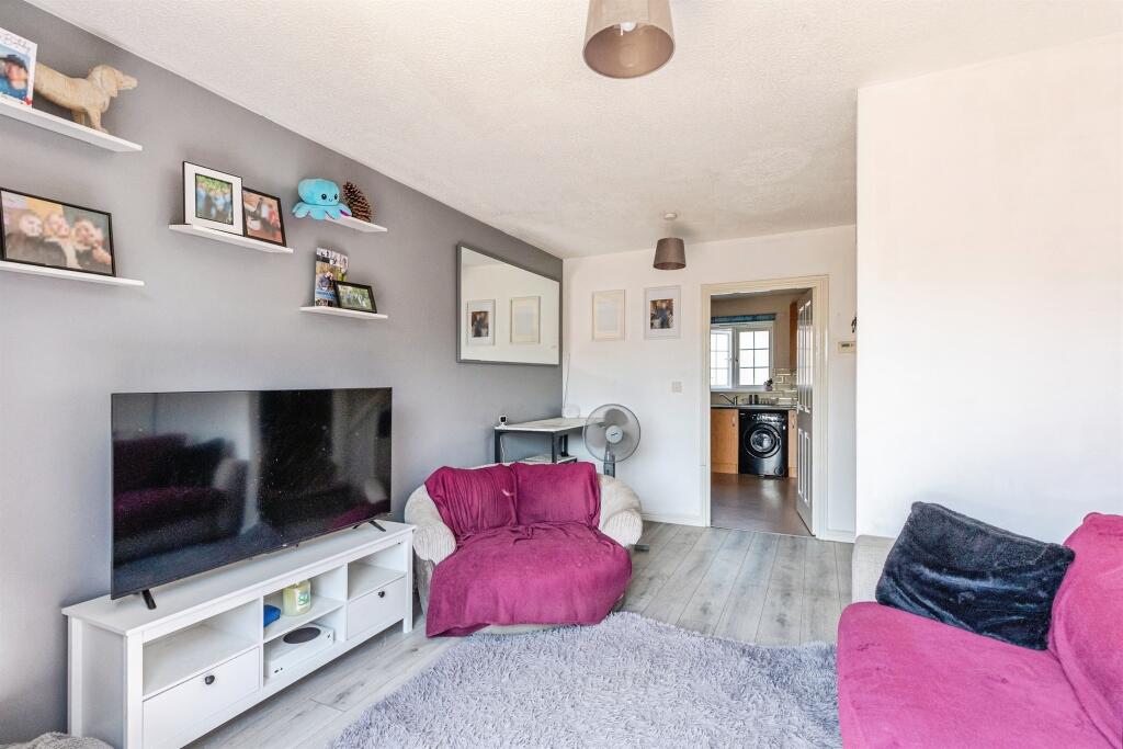 House in Desborough, North Northamptonshire - View 6