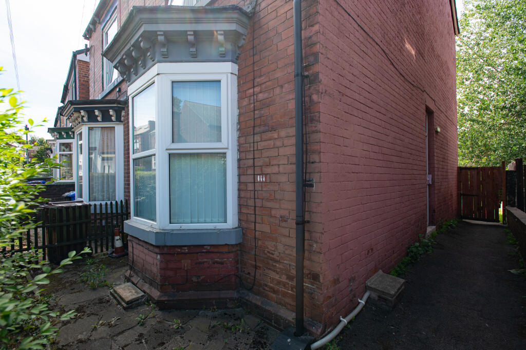 Firth Park Crescent, Sheffield, S5 photo 5