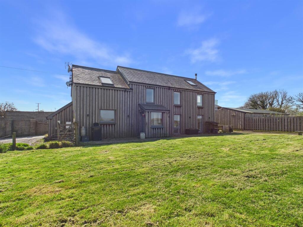 Main image of property: Ilfracombe