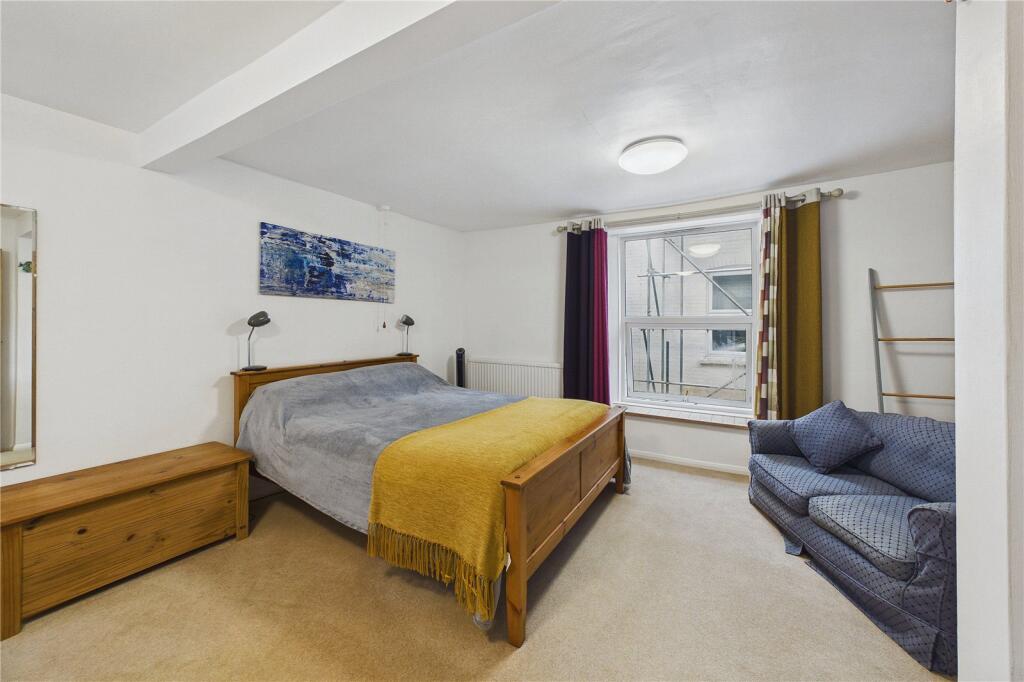House in Exeter - View 5