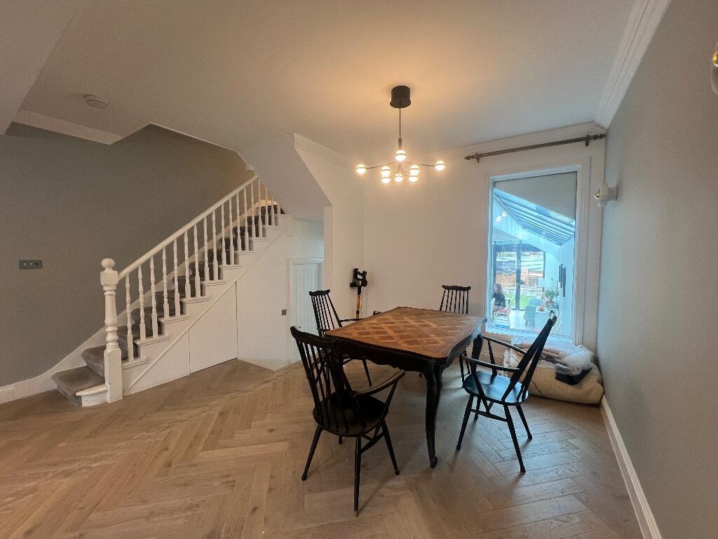 4 bedroom terraced house for rent