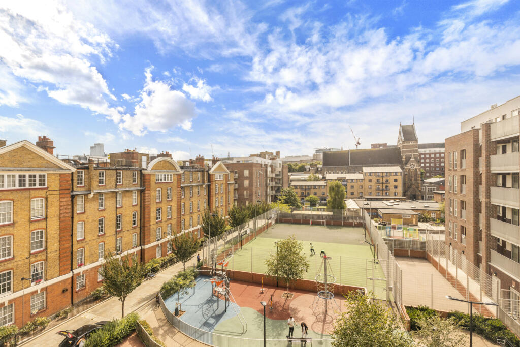 Apartment in London - More