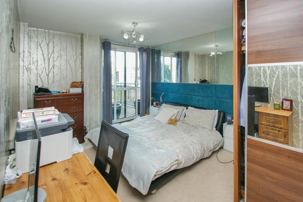 Apartment in East Hertfordshire, Hockerill, Bishop's Stortford - View 5
