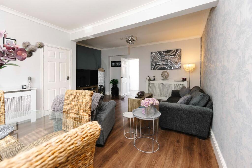 House in Cardiff - More
