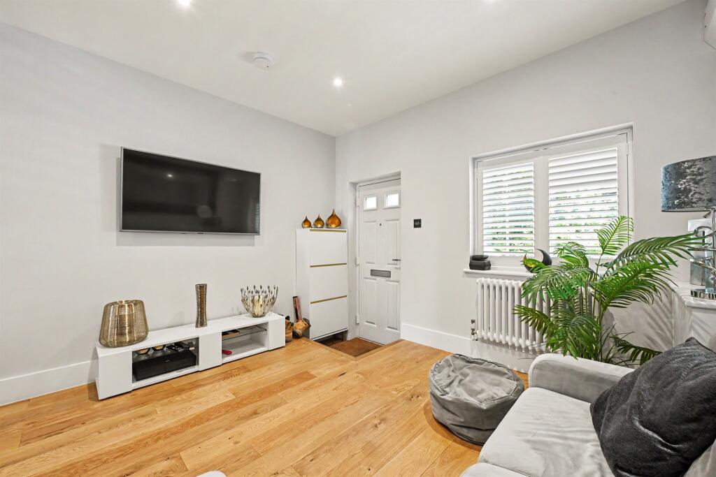 House in Dacorum, Berkhamsted - View 5