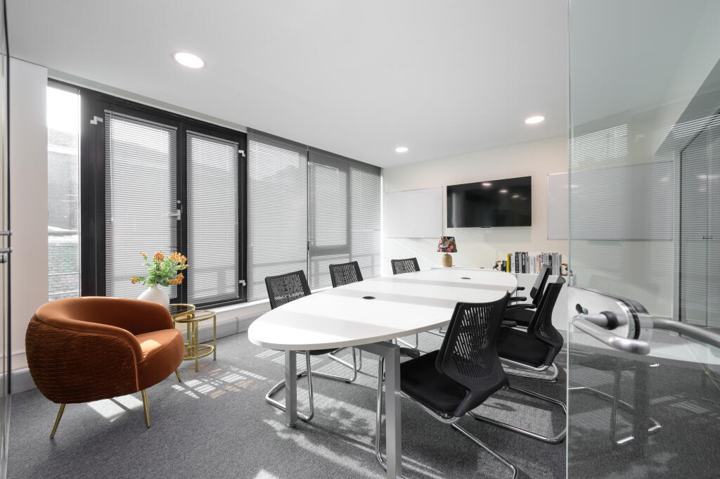 Self Contained Meeting Room (access by tenant only)  