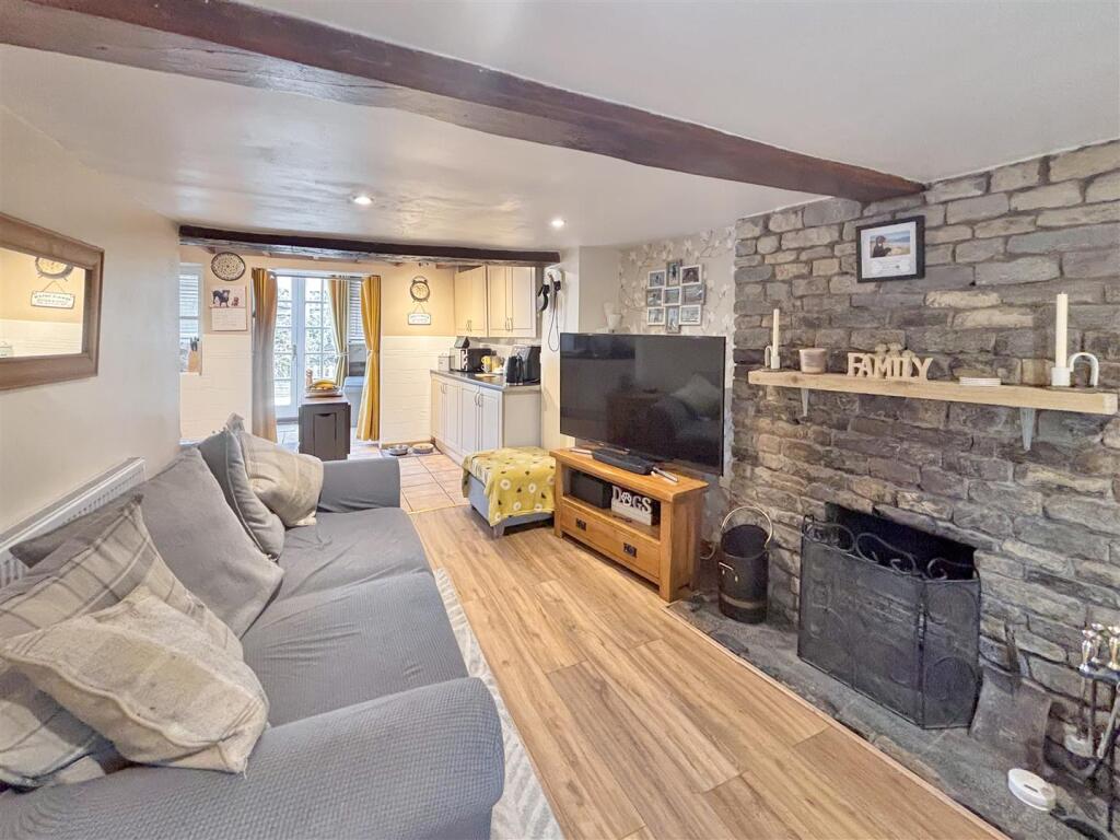 Main image of property: Southam Street, Kineton