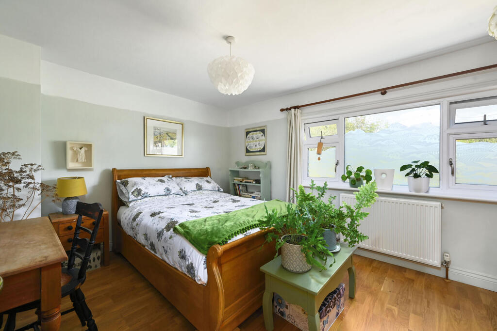 House in Tonbridge - More