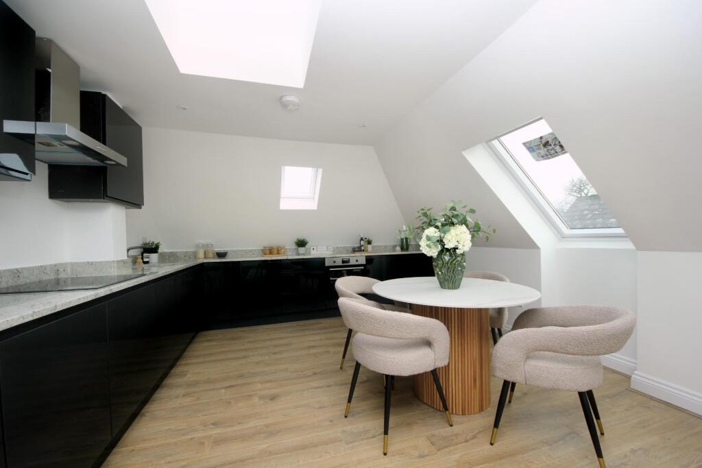 Apartment in London - View 2