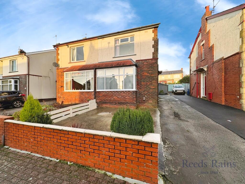 Main image of property: Leamington Avenue, Burnley, Lancashire, BB10