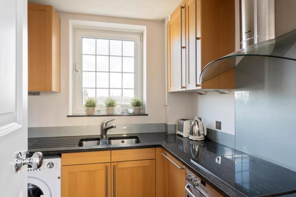 Apartment in London, Royal Borough of Kensington and Chelsea - View 5