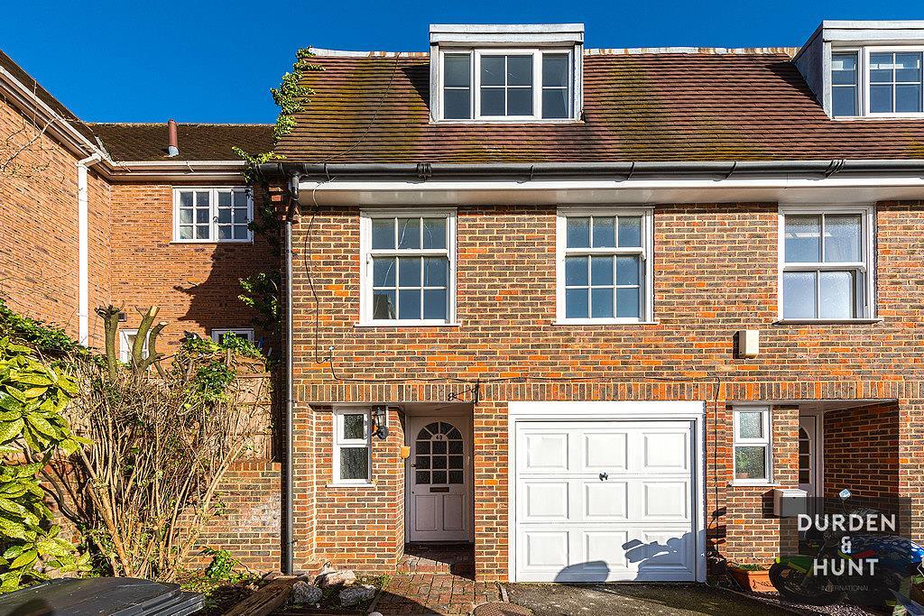 Main image of property: Wroths Path, Loughton, IG10