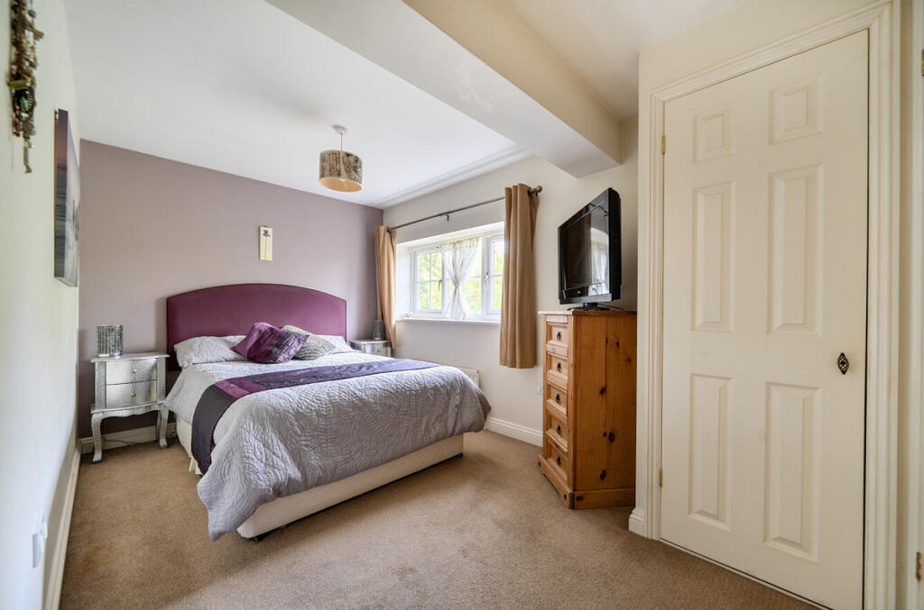 House in Redhill - More
