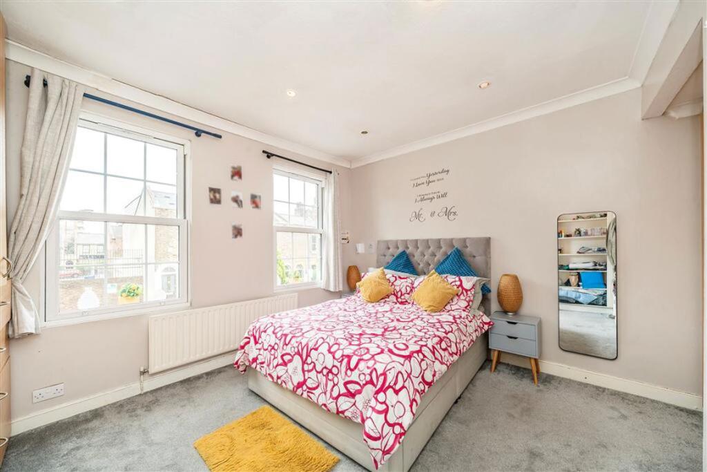 House in London - More