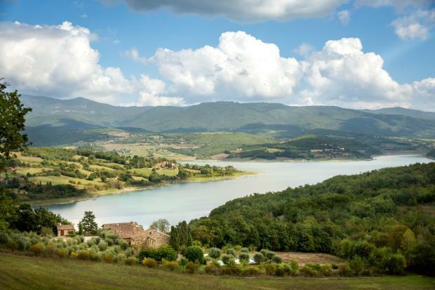 Main image of property: Vista Lago, Anghiari, Tuscany