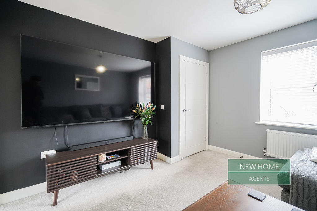 House in West Lindsey, Gainsborough - More