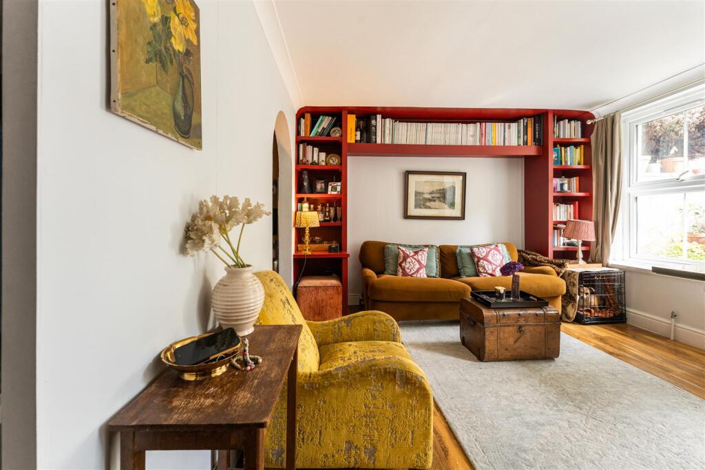 Apartment in London - View 5