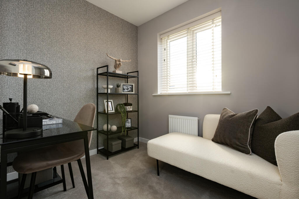 House in Doncaster, Armthorpe - More