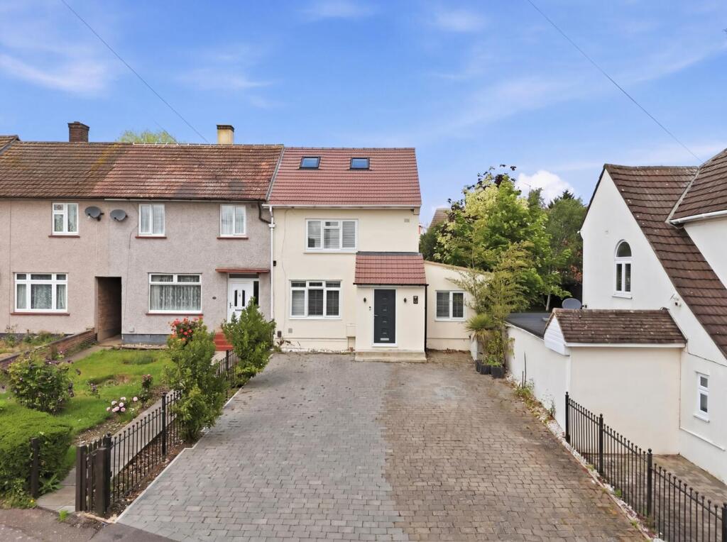 Main image of property: Parkmead, Loughton