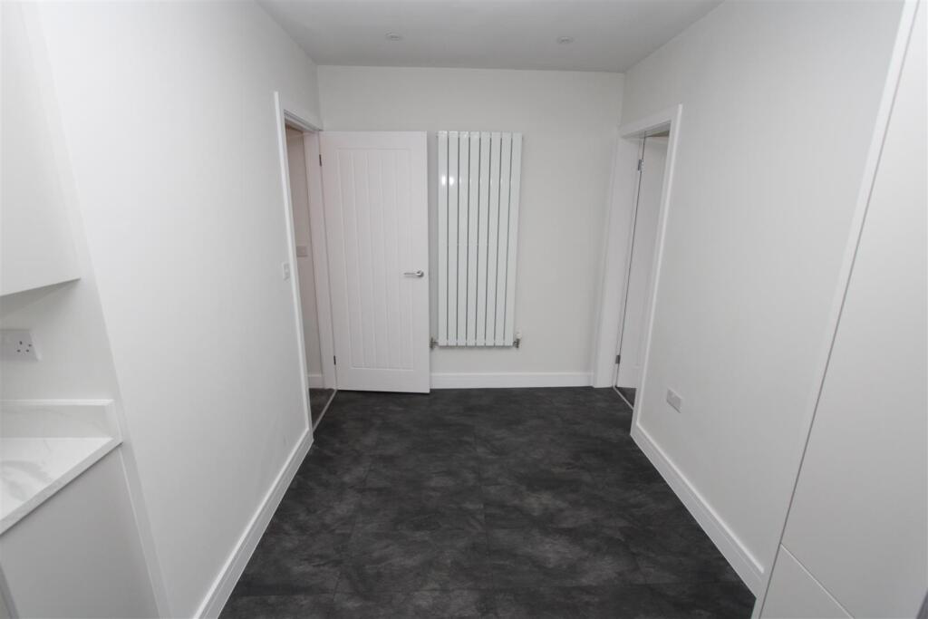 Kings Drive, Wrose, Bradford - View 6