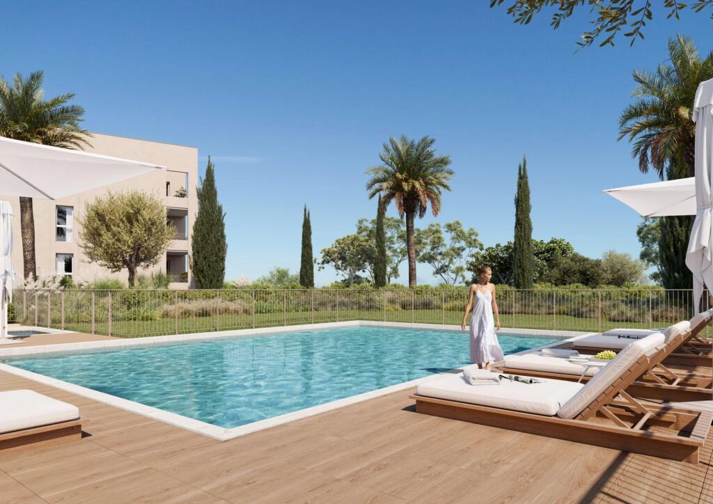 Main image of property: Provence-Alps-Cote d`Azur, Var, Fréjus